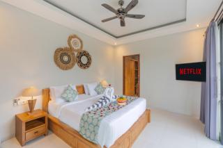 The Nugraha Ubud Private Pool Villa with Rice Field View - 5
