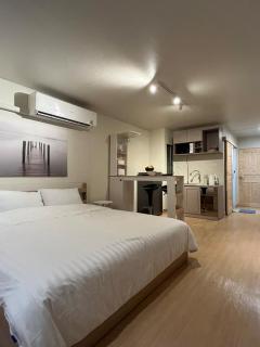 Modern Room in the Heart of Nimman - 6