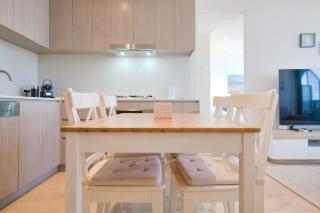 Urban Elegance - 2BR Apt with Beautiful City Views - 1
