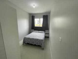 cód 102 - Excelente apartamento com sacada! - 5