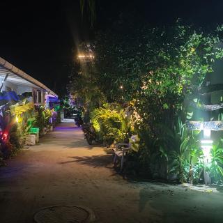ROYAL VILLAGE inn Dhangethi Maldives - 9