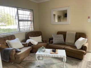 137 High Street Guest House - 9