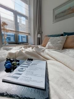 Opera Studio I NEW I Prime Central Location I AC - 8