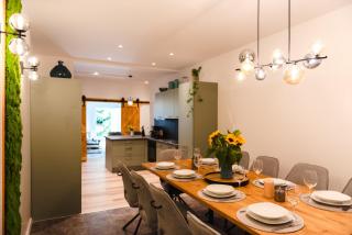 oompH Berlin The Grand Berlin Group & Family Retreat - 0