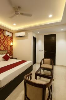 Hotel Lycoris Zirakpur Chandigarh # Ambala Chandigarh Highway Hotel # Ample Parking Space # Lift - 1