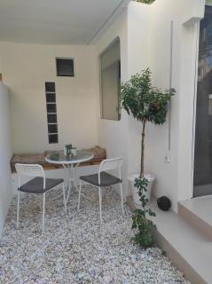 Viktoria's Garden Pavilion - 6