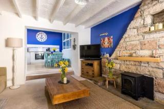 Hope Cottage by the sea - 0
