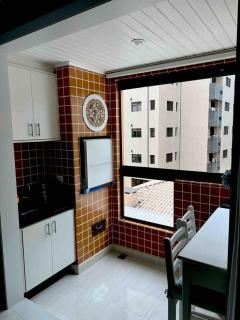 Lindo apartamento em Caioba - 100 m de praia e 40m do boliche - 1