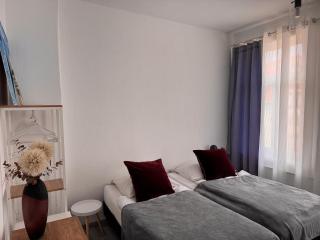 Moderne 4 Zimmer Apartment mit Bergblick Stadtzentrum Contactless Check-in - 8