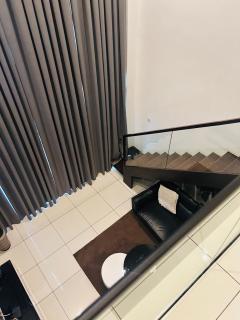 Cozy Abode by Embassy Gardens - 1