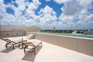 Nomad Studio Fast WiFi and Rooftop Pool - 2
