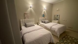 Elegant modern home - 9