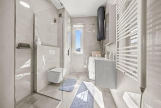Grey Luxe Residence - 1