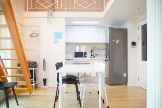 Cozy Duplex near COEX 5-min Subway - 8