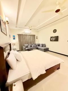 Grace View Guesthouse - 0