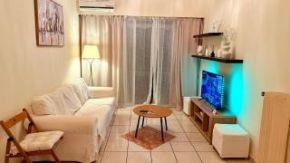 Sunny 1-Bedroom Apt, Close to City Center & Beaches - 0