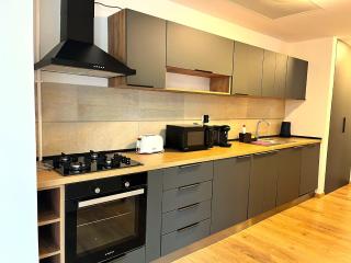 Panorama Pine Retreat - Spacious 2-Bedroom Flat - 6