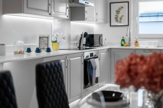 Contemporary Didcot Apartments for Work & Leisure - 8