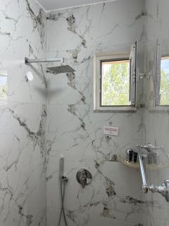 Lexhulo Room's - 3