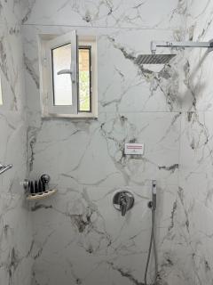 Lexhulo Room's - 2