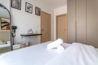 Luxury 2 Bedroom Near Airport Mall and National Park - 4