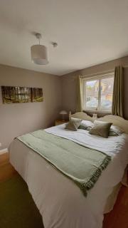 Birch Cottage - 1