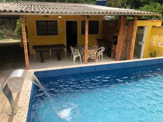 Casa em Ubatuba com piscina há 15 minutos das praias - 0