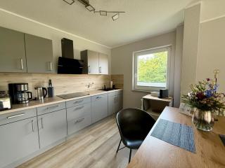 Ferienwohnung Bella - mit Waschmaschine, Fahrstuhl und Carport in ruhiger Altstadtlage von Ballenstedt - Ballenstedt - 6