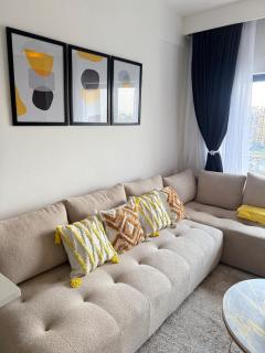 Cozy Corner Pinecrest - 1