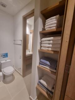 Hermoso apartamento frente a la laguna privada - 8