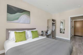 New London Cheam Village 1 Bed - Perfect for Long Stays - With Parking - 5