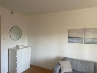 Cozy Studio with Courtyard - Near City Center - 4