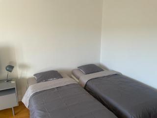 Cozy Studio with Courtyard - Near City Center - 2