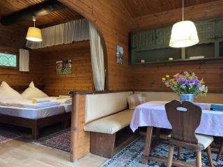 Blockhaus mitten in der Natur - 9