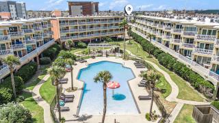 Galveston Condo With Resort Amenities - Sleeps 5 - 6