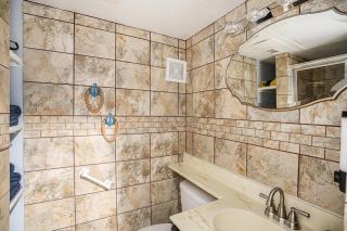 Galveston Condo With Resort Amenities - Sleeps 5 - 3
