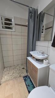 Tiny House & Tente Lodge minimaliste, Le Paradis des Petits Voyageurs - Idéal pour 1 à 3 nuits de repos - 1