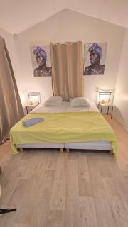 Tiny House & Tente Lodge minimaliste, Le Paradis des Petits Voyageurs - Idéal pour 1 à 3 nuits de repos - 2