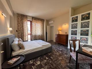 Illustrated Scene-new apt Redi 51 - 0