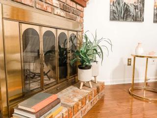 Tally Town Gem 2bdr 2 Ba townhome - 3