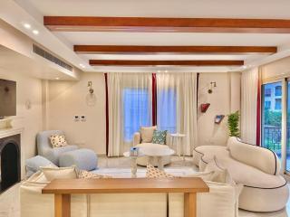 Stone Residence Khan - 1