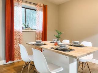 Lovely 3 Bd 2 bath townhome - 5