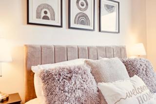2 Bed 2 Bath Penthouse in Chelmsford City Centre with Free Parking ideal for long stays and Contractors - sleeps 6 - 3