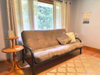 The Dorothy- Private Ravine Wooded Lot, with Game Room, Close to ALL! - 6