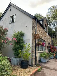 The Nest at Rose Cottage - 4