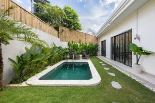 Pool Garden Private 2BR Villa - 10 min to Finns Beach Club - 4