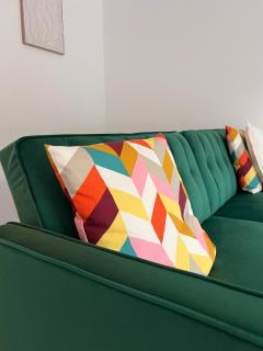 Cosy 3-Bed Dover, Sleeps 8, EV and Free Parking - 7