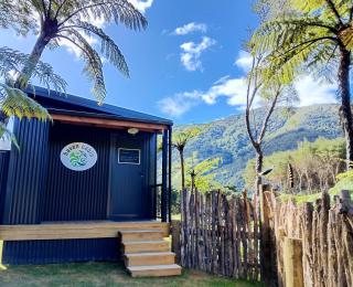 Haven Cabin - No road access - just a boat ride away - 9