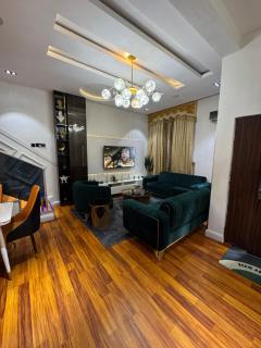 Golden Cottage Apartment - 8