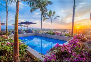 New 3 BR Condo With Amazing Terrace - 0